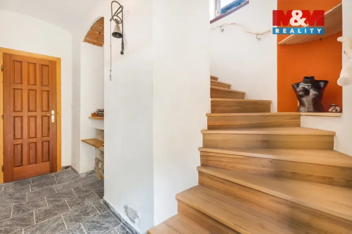 Prodej činžovního domu, Velemín, 264 m2