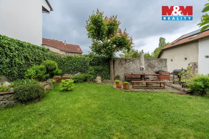 Prodej činžovního domu, Velemín, 264 m2