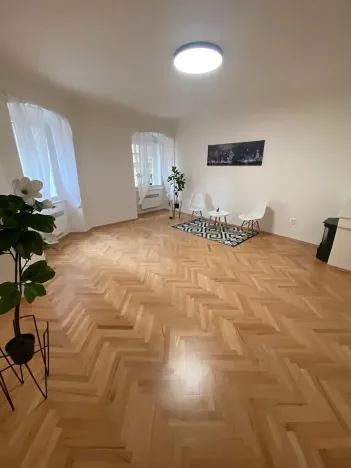 Prodej bytu 2+1, Praha - Staré Město, Náprstkova, 73 m2