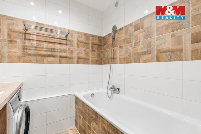 Pronájem bytu 4+1, Ústí nad Labem - Bukov, Vinařská, 77 m2