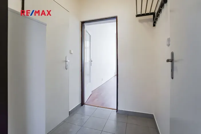 Pronájem bytu 1+1, Praha - Vinohrady, Velehradská, 40 m2