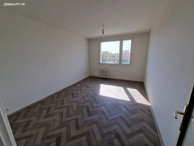 Pronájem bytu 2+1, Chomutov, Dřínovská, 67 m2