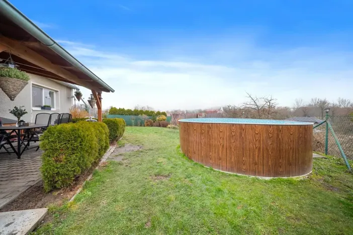 Prodej rodinného domu, Uhersko, 173 m2