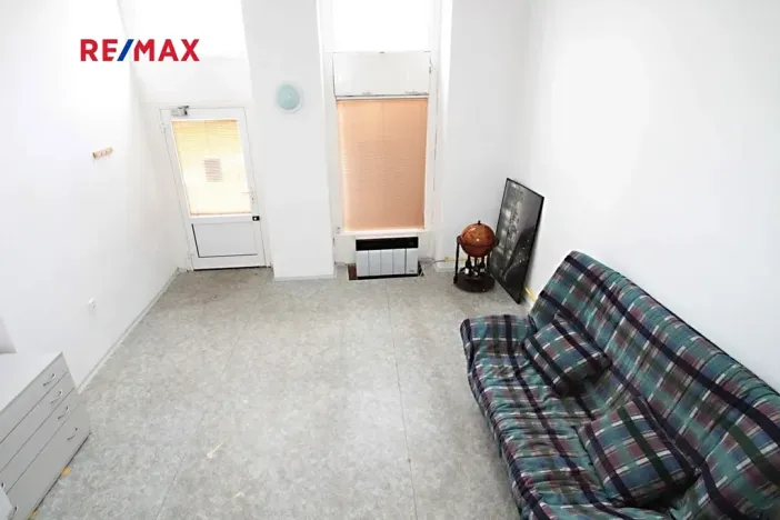 Pronájem kanceláře, Kolín, Jiráskovo náměstí, 45 m2