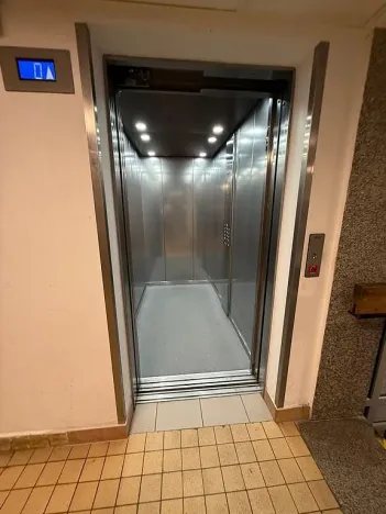 Pronájem bytu 1+kk, Brno - Lesná, Halasovo náměstí, 21 m2