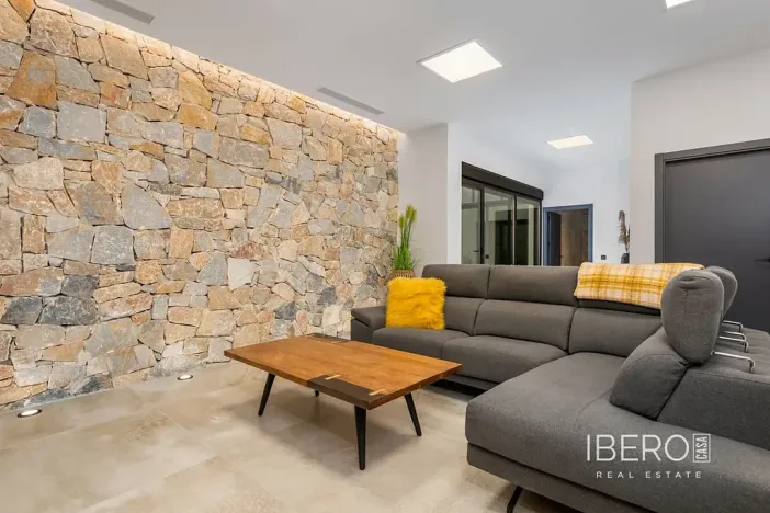 Prodej rodinného domu, Quesada, Španělsko, 333 m2