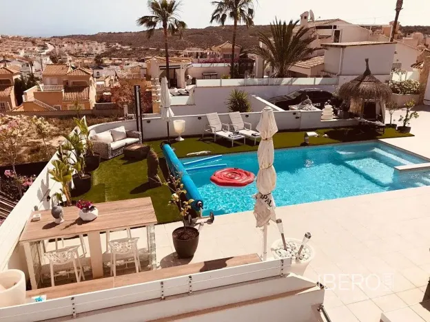 Prodej rodinného domu, Quesada, Španělsko, 355 m2