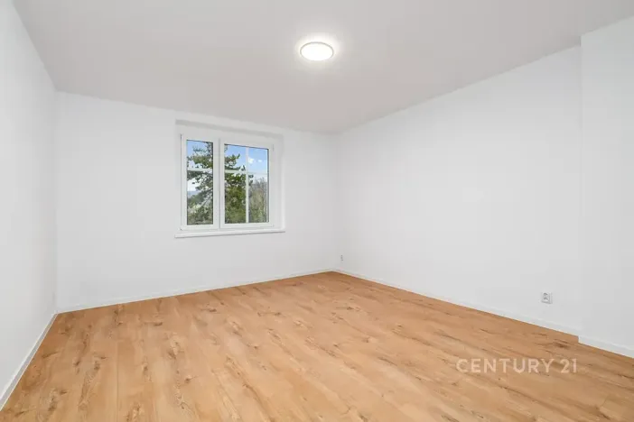 Pronájem bytu 2+1, Děčín, Ruská, 50 m2