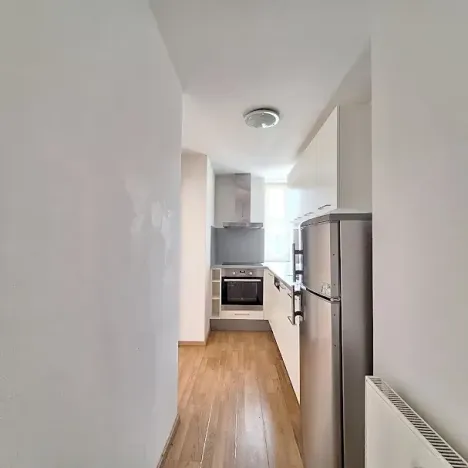 Pronájem bytu 2+1, Praha - Smíchov, Podbělohorská, 41 m2