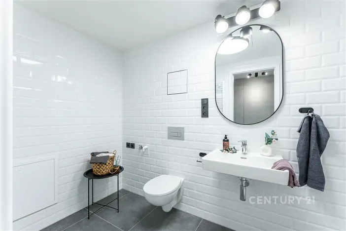 Pronájem bytu 1+kk, Praha, Kolbenova, 33 m2