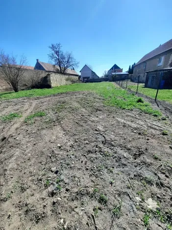 Prodej pozemku pro bydlení, Křešice, 686 m2