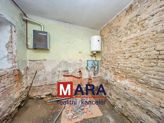 Prodej rodinného domu, Charváty, 172 m2