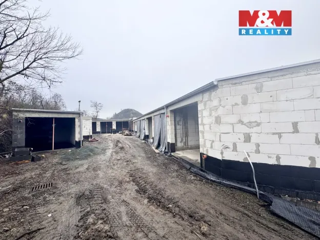 Prodej garáže, Oslavany, Padochovská, 20 m2