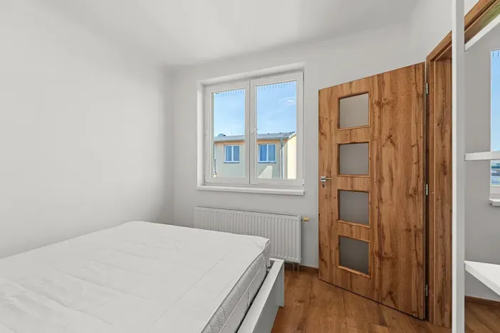 Pronájem bytu 2+kk, Klecany, V Honech, 36 m2