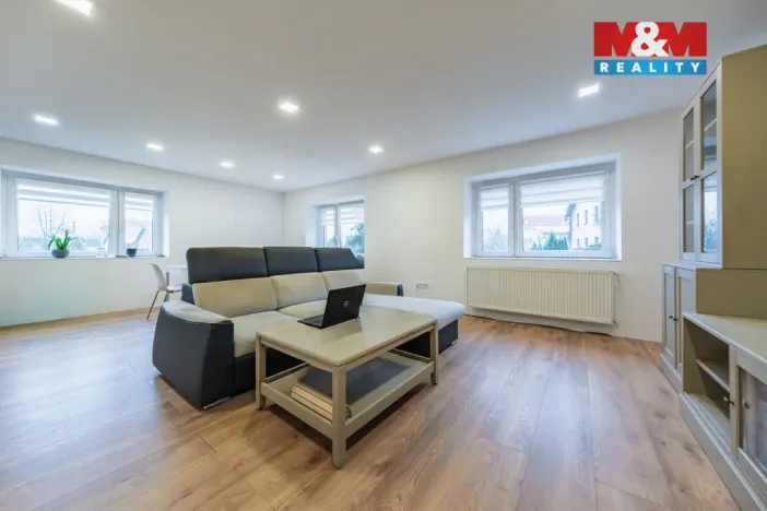 Prodej rodinného domu, Jehnědí, 189 m2