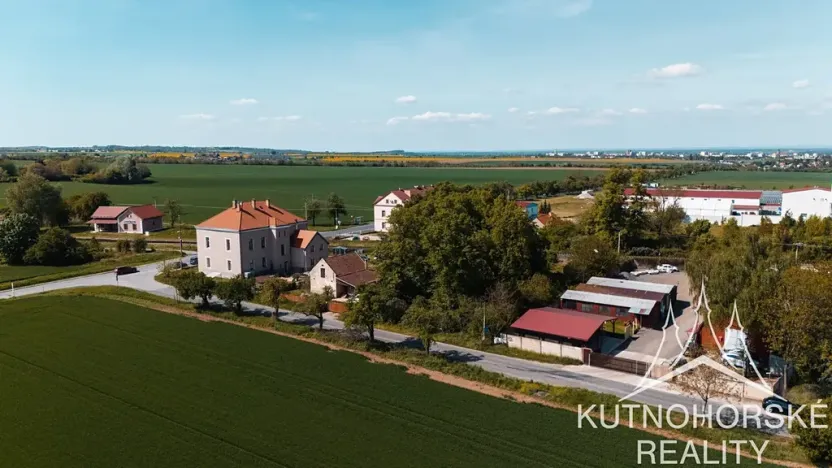 Prodej pozemku pro bydlení, Červené Pečky, V Cihelně, 2190 m2