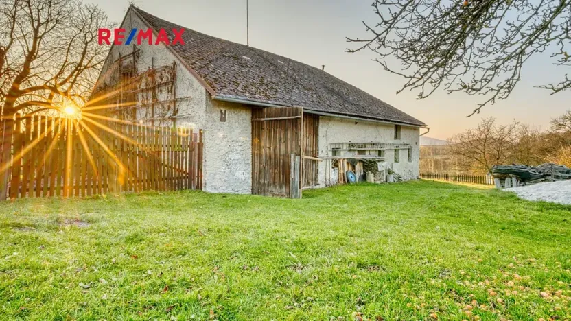 Prodej rodinného domu, Provodín, 290 m2