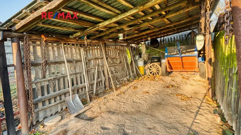 Prodej rodinného domu, Provodín, 290 m2