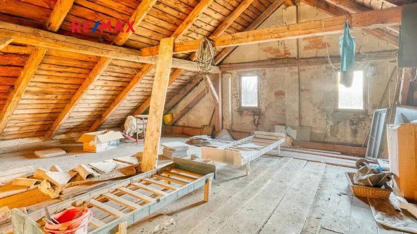 Prodej rodinného domu, Provodín, 290 m2