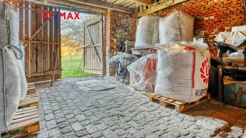 Prodej rodinného domu, Provodín, 290 m2