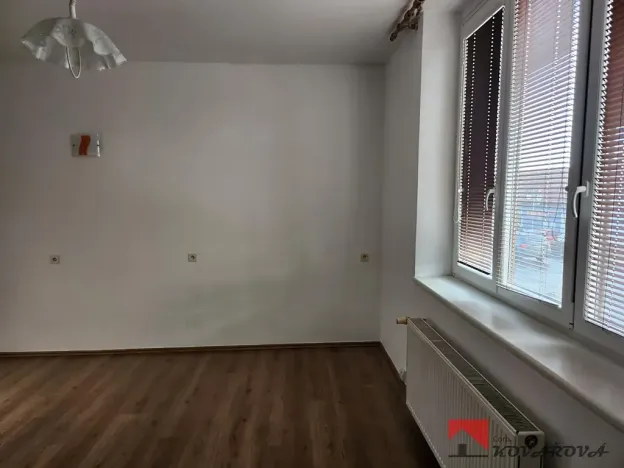 Pronájem bytu 2+kk, Brandýsek, Slánská, 40 m2