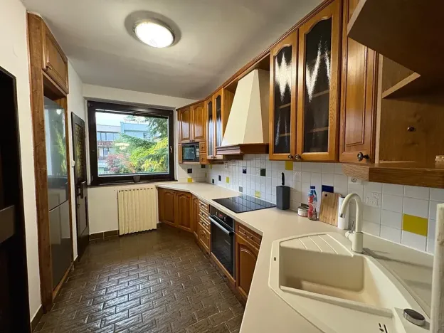 Pronájem rodinného domu, Praha - Motol, Bedrnova, 260 m2