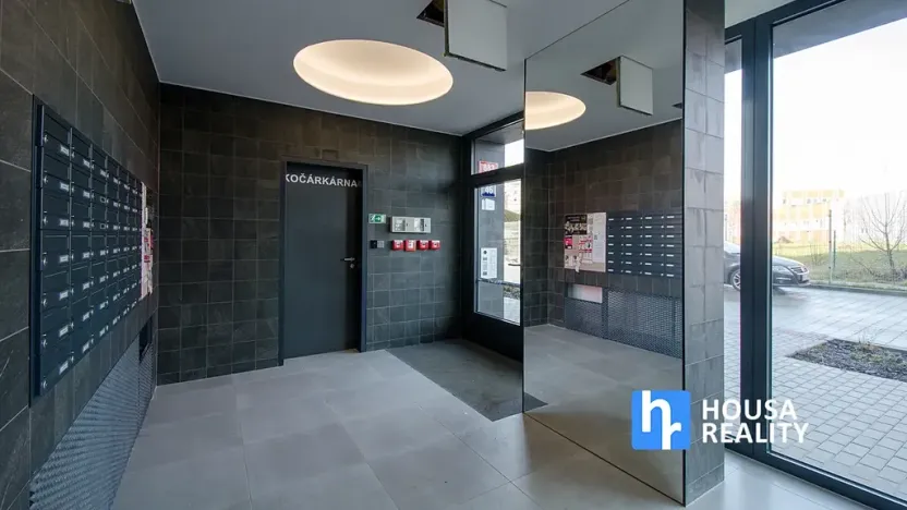 Pronájem bytu 2+kk, Praha - Prosek, Čakovická, 55 m2