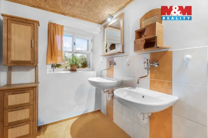 Prodej chalupy, Volfartice, 179 m2