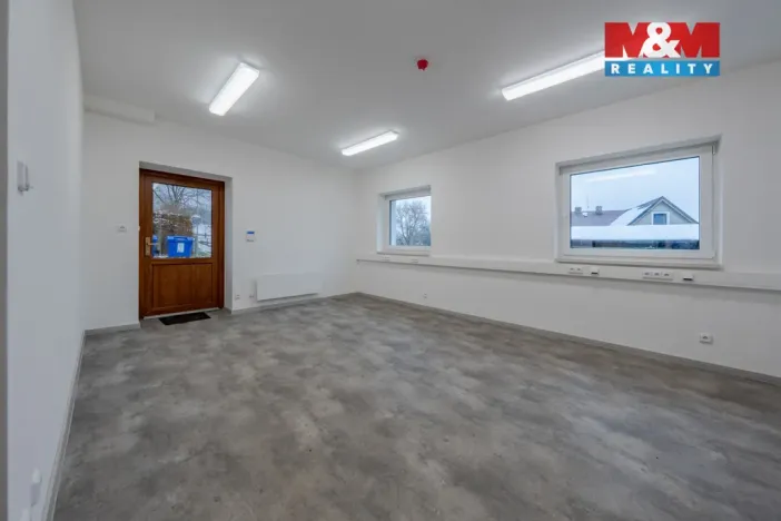 Pronájem skladu, Zubří, U Traktorky, 256 m2