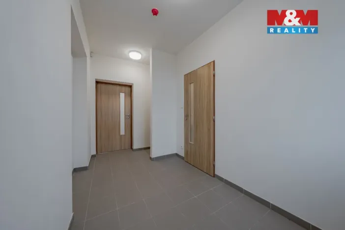 Pronájem skladu, Zubří, U Traktorky, 256 m2