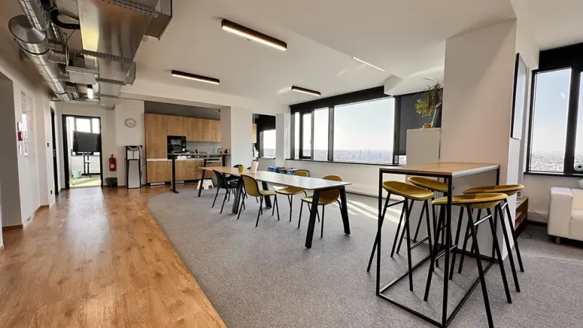 Pronájem kanceláře, Brno, Šumavská, 483 m2