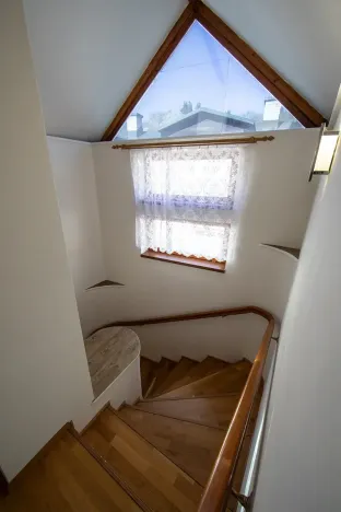 Prodej obchodního prostoru, Praha - Hlubočepy, Hlubočepská, 156 m2