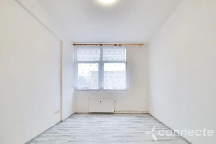 Pronájem bytu 2+kk, Zruč nad Sázavou, náměstí Míru, 36 m2