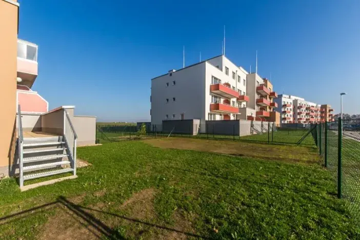 Pronájem bytu 2+kk, Praha - Kyje, Federova, 39 m2