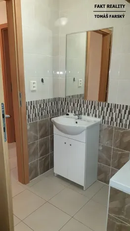 Pronájem bytu 1+kk, Ústí nad Labem, Londýnská, 43 m2