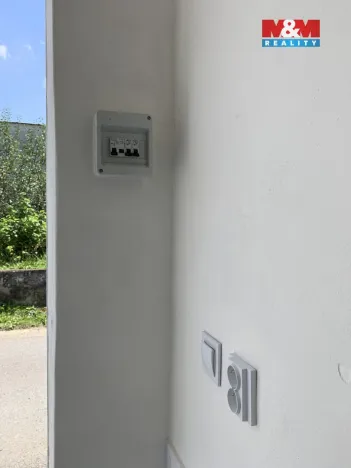 Pronájem garáže, Ostrava, V Závětří, 25 m2