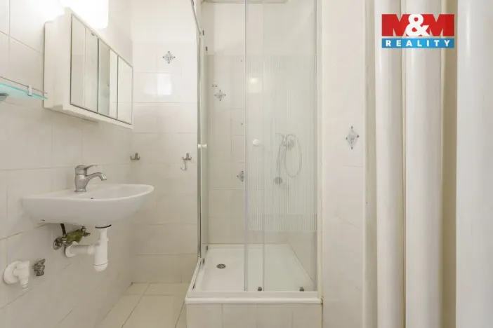 Prodej bytu 2+1, Karlovy Vary, K. Čapka, 55 m2