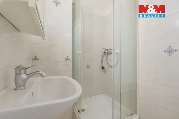 Prodej bytu 2+1, Karlovy Vary, K. Čapka, 55 m2