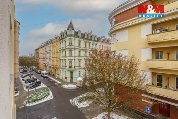 Prodej bytu 2+1, Karlovy Vary, K. Čapka, 55 m2