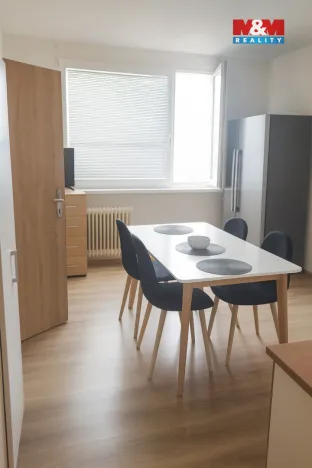 Pronájem bytu 1+1, Chomutov, Jirkovská, 35 m2