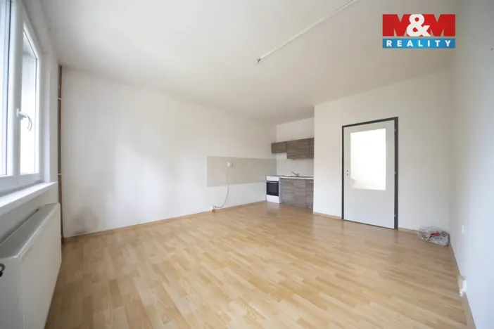 Prodej bytu 2+kk, Děčín - Děčín V-Rozbělesy, Závodní, 42 m2