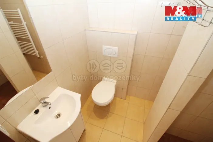 Pronájem bytu 1+kk, Česká Lípa, Pod Holým vrchem, 38 m2