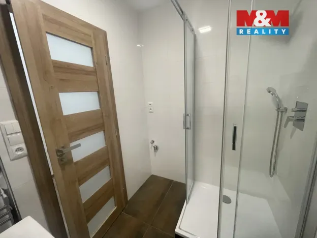 Pronájem bytu 1+kk, Náchod, Borská, 30 m2