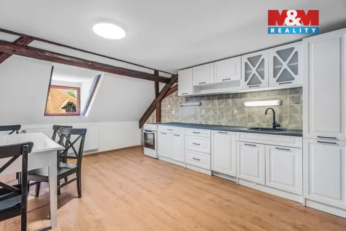 Prodej činžovního domu, Frýdlant, ČSA, 196 m2