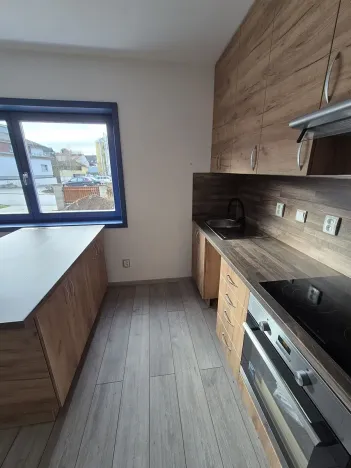 Pronájem rodinného domu, Tuchlovice, Karlovarská, 79 m2