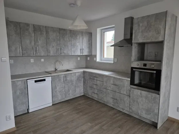 Pronájem bytu 4+kk, Stochov, Osvobození, 90 m2