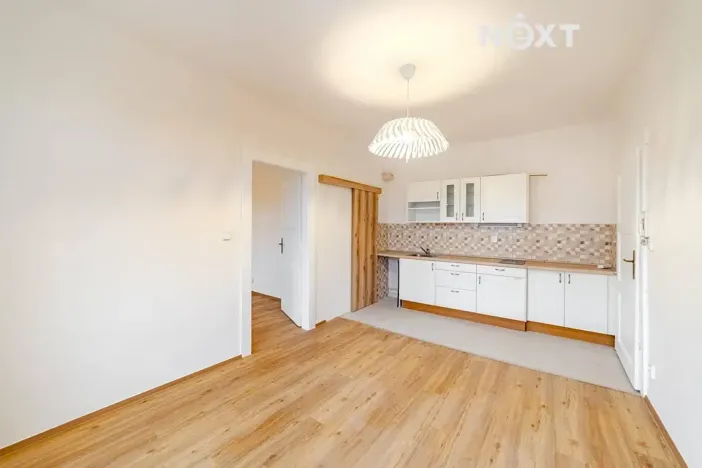 Pronájem bytu 2+kk, Praha - Nusle, Na Jezerce, 51 m2