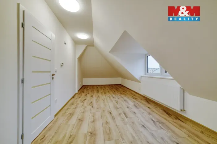 Prodej činžovního domu, Luby, Revoluční, 218 m2