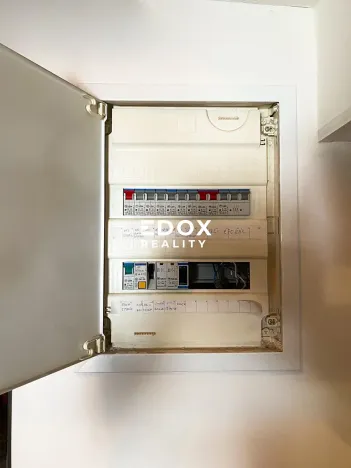 Prodej bytu 2+kk, Praha - Smíchov, U Santošky, 39 m2