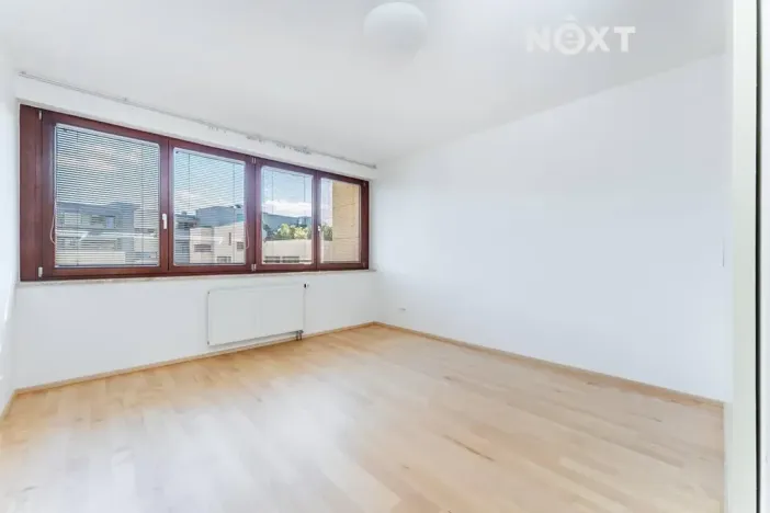 Pronájem bytu 3+kk, Praha - Vysočany, Podnádražní, 100 m2